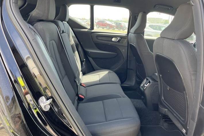 Sort Volvo XC40 fra 2022