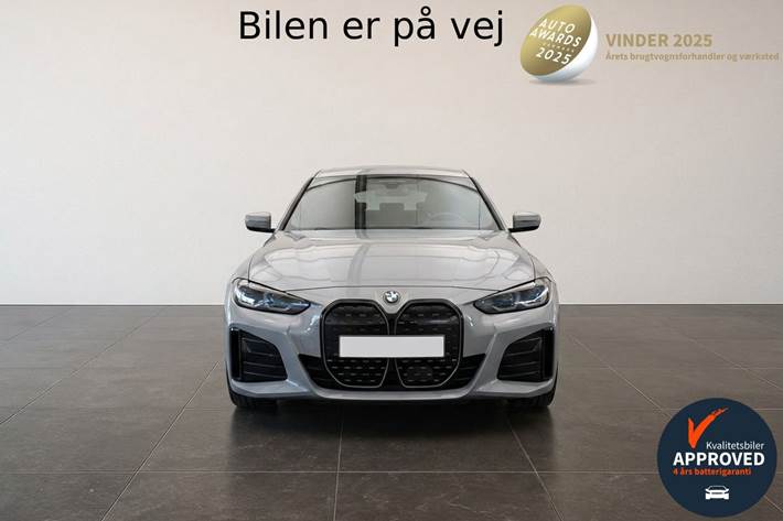 Grå BMW i4 fra 2024