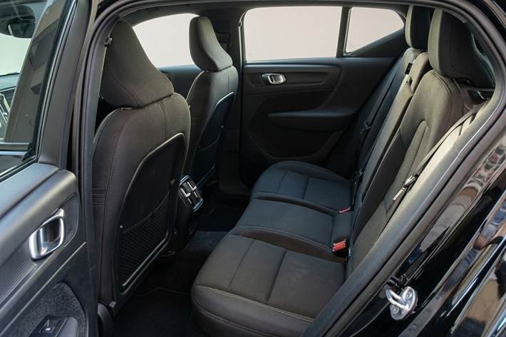 Sort Volvo XC40 fra 2022