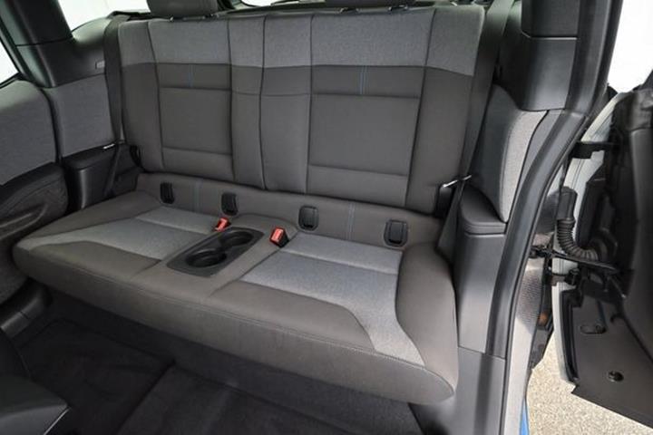 Hvid BMW i3 fra 2022