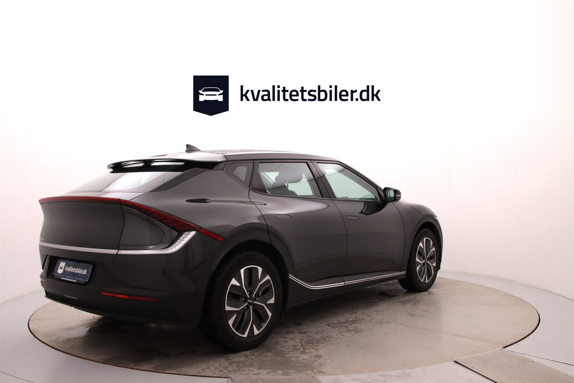 Grå Kia EV6 fra 2023