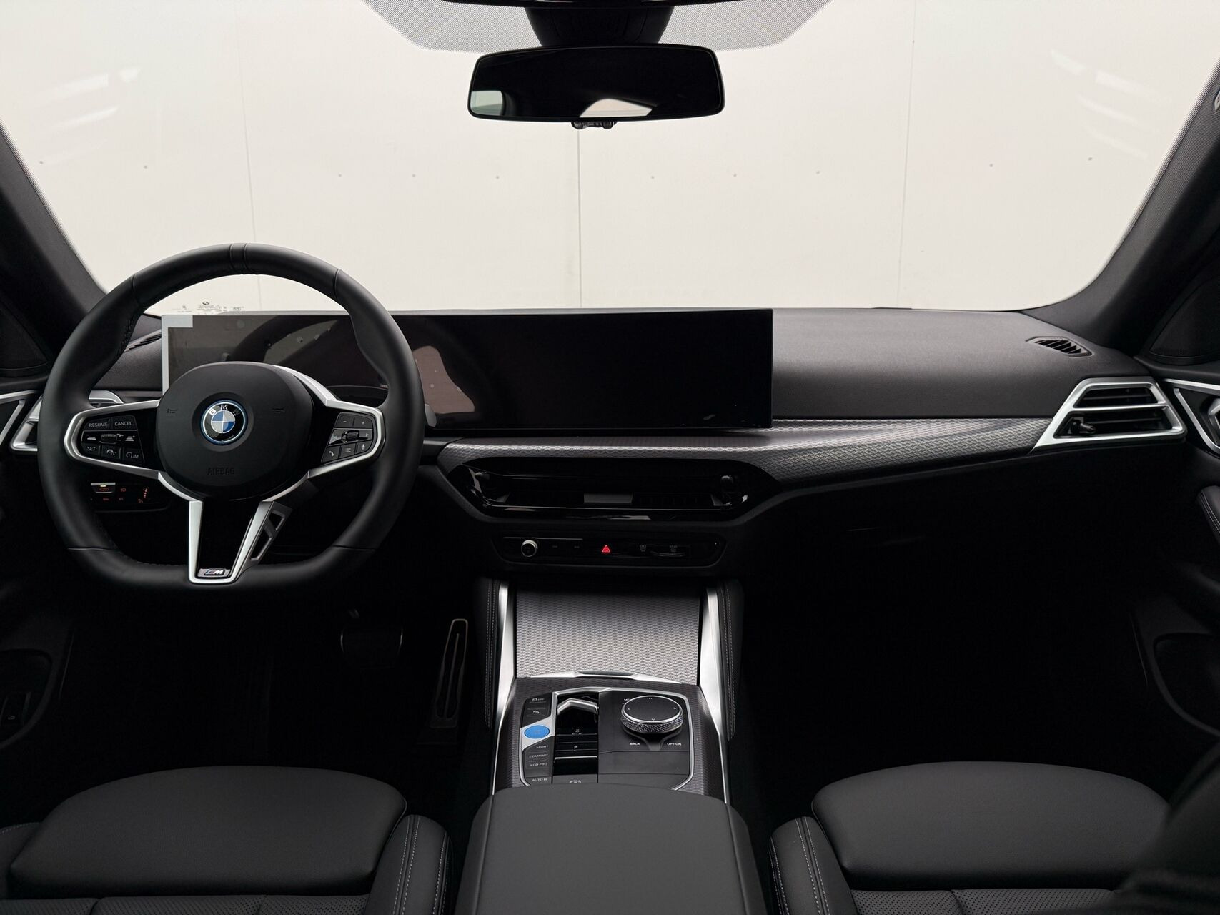 Sort BMW i4 fra 2025