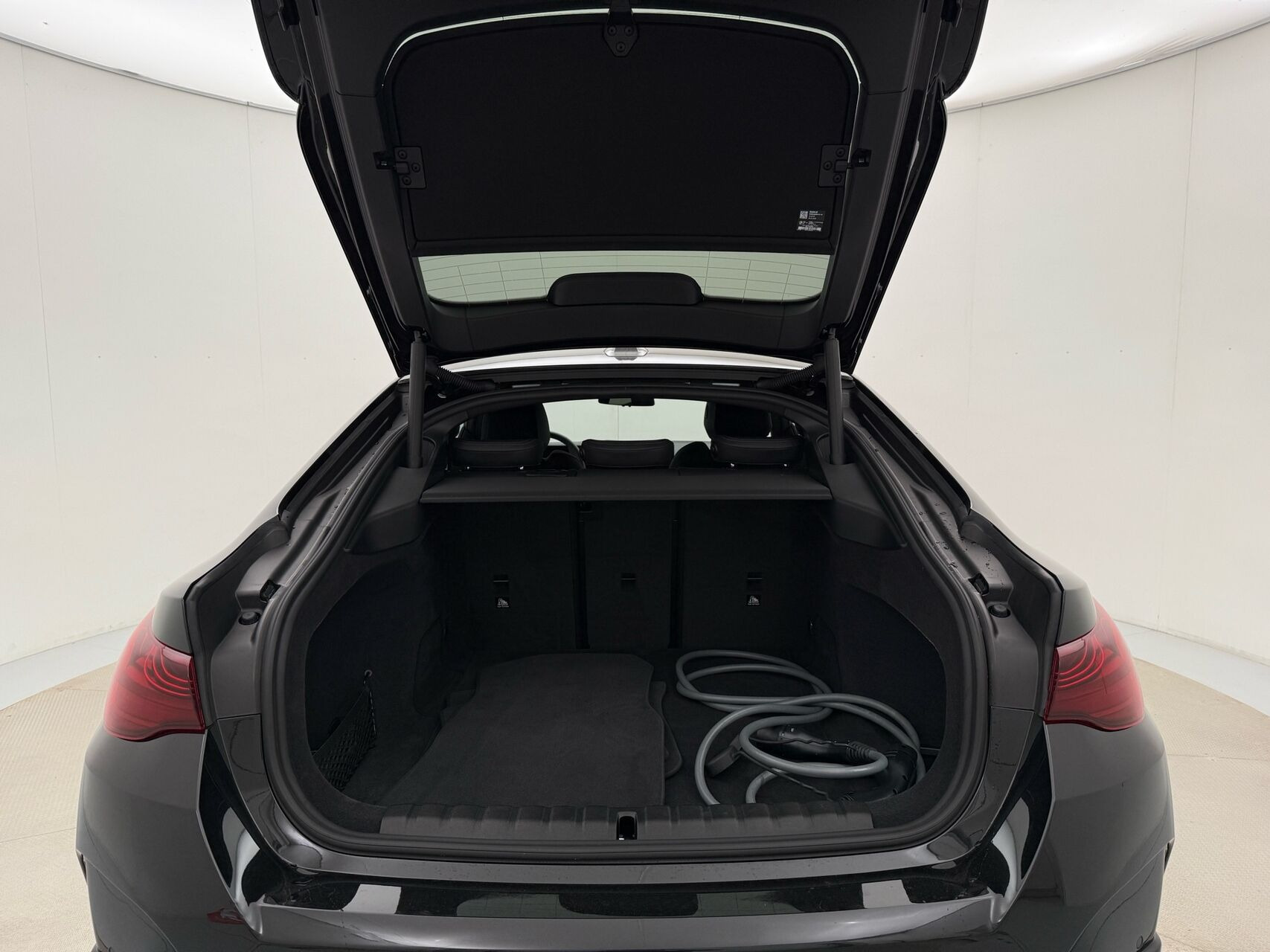 Sort BMW i4 fra 2025