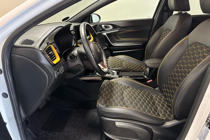 Hvid Kia XCeed fra 2021
