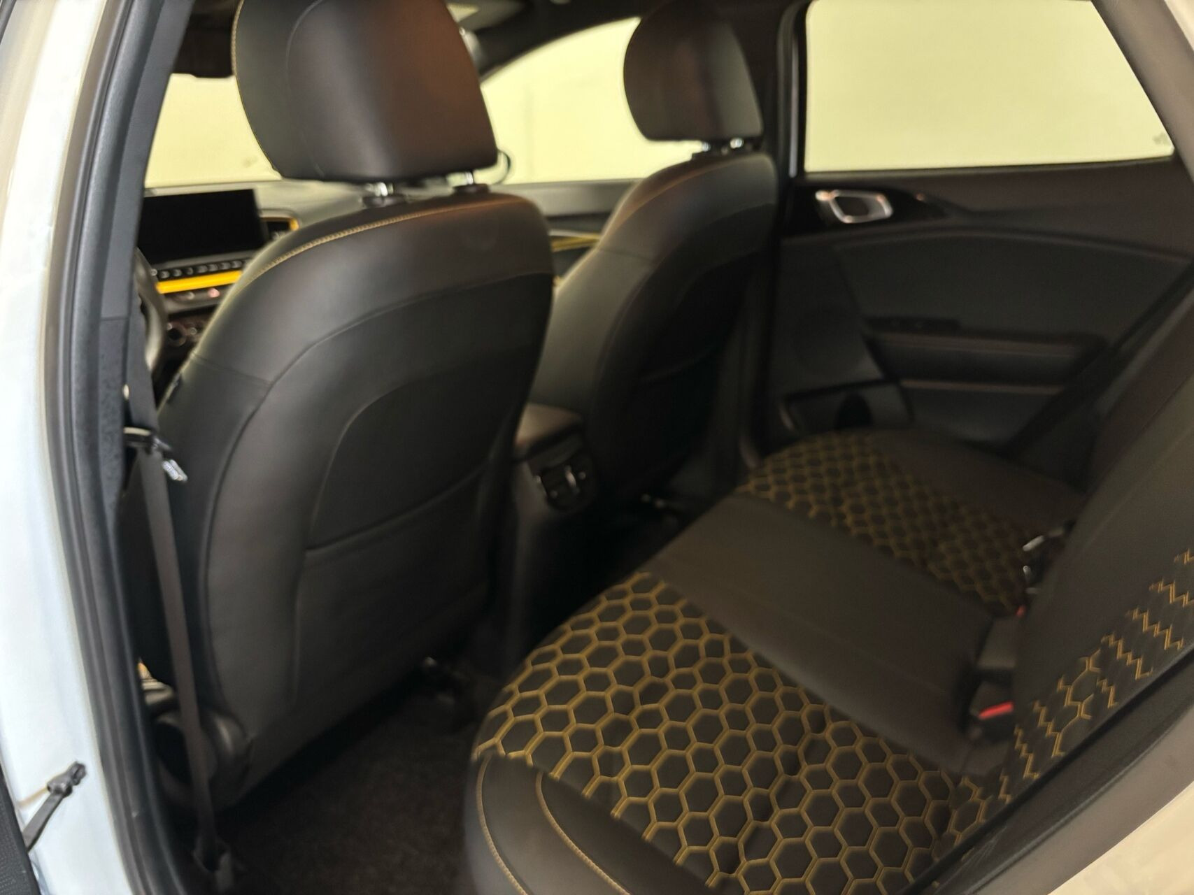 Hvid Kia XCeed fra 2021