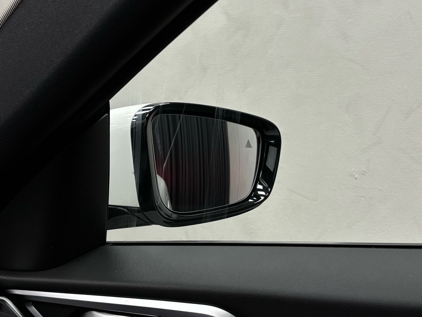 Hvid BMW i4 fra 2023