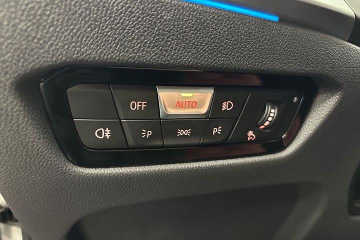 Hvid BMW i4 fra 2023
