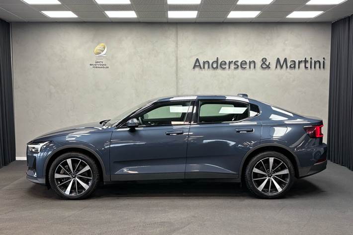 Sort Polestar 2 fra 2023