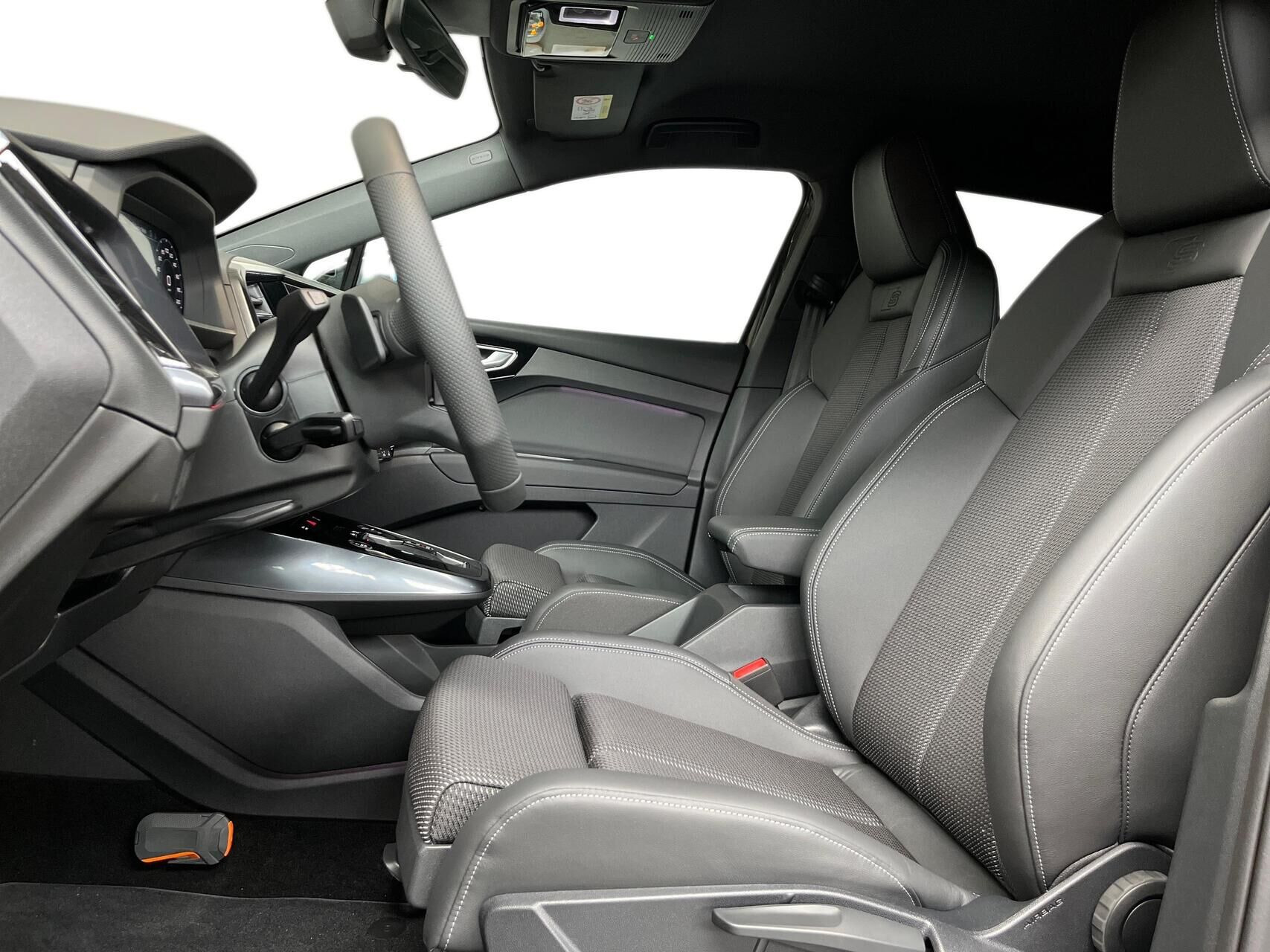 Sort Audi Q4 fra 2026