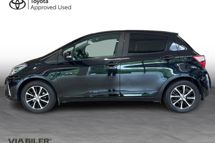 Sort Toyota Yaris fra 2018