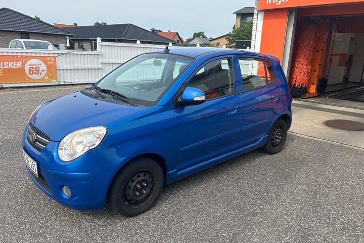 Blå Kia Picanto fra 2009