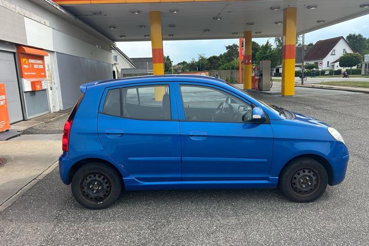 Blå Kia Picanto fra 2009