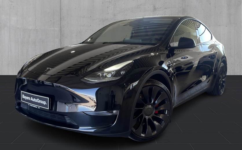 Tesla Model Y Performance AWD
