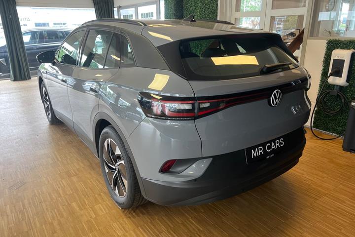 Grøn VW ID.4 fra 2023