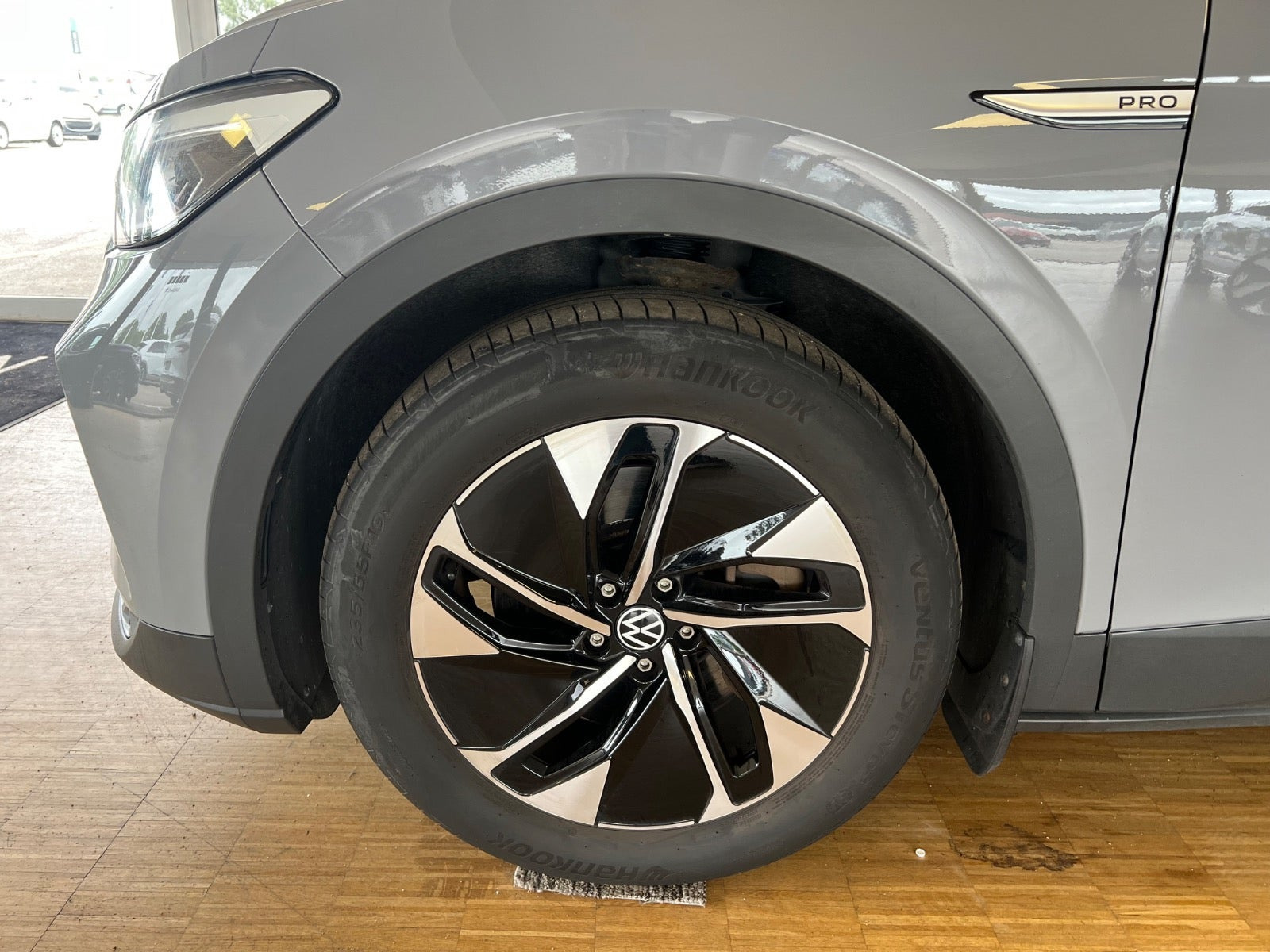 Grøn VW ID.4 fra 2023