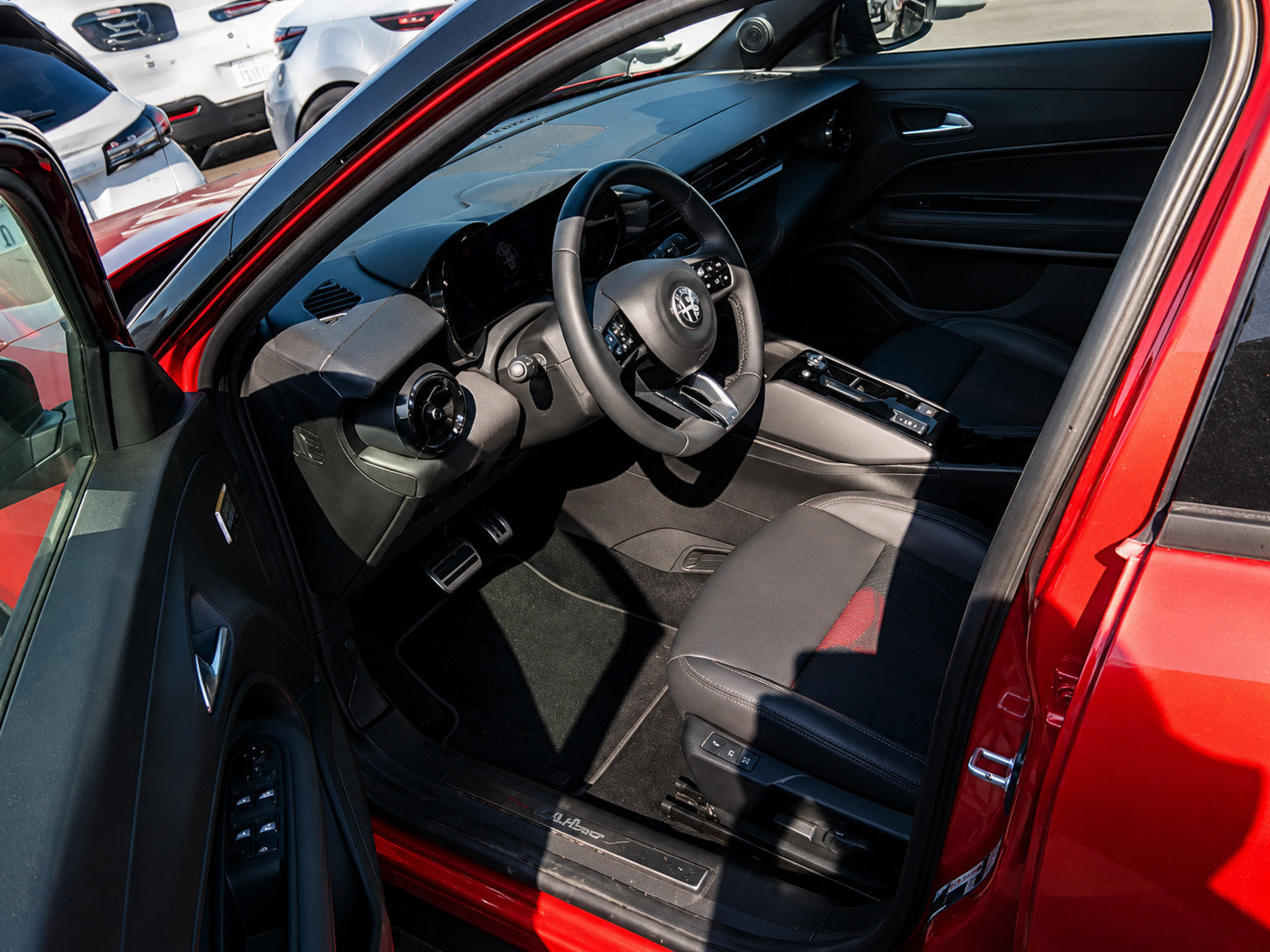 Blå Alfa Romeo Junior fra 2025