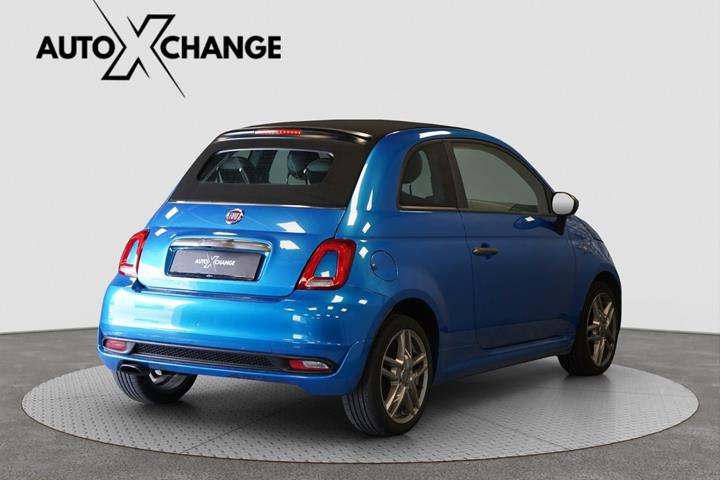 Blå Fiat 500C fra 2017