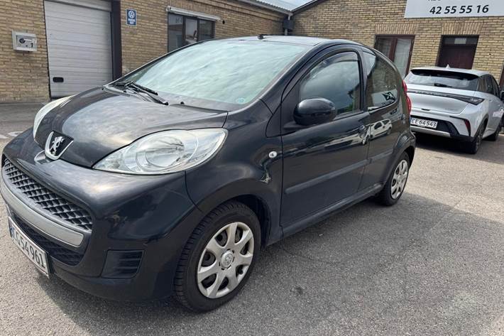 undefined Peugeot 107 fra 2010