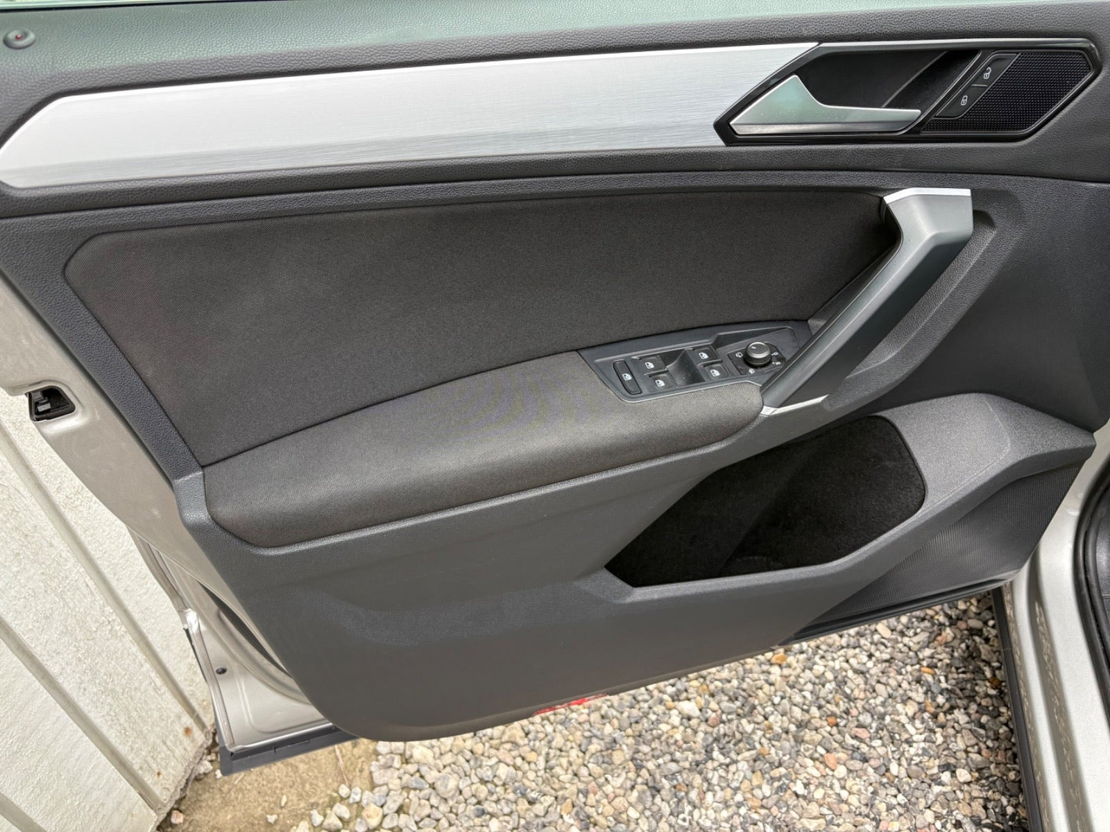 Sølv VW Tiguan fra 2016