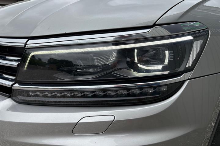 Sølv VW Tiguan fra 2016