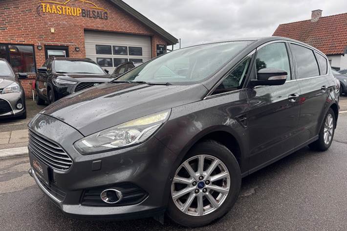 undefined Ford S-MAX fra 2015
