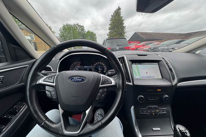 undefined Ford S-MAX fra 2015