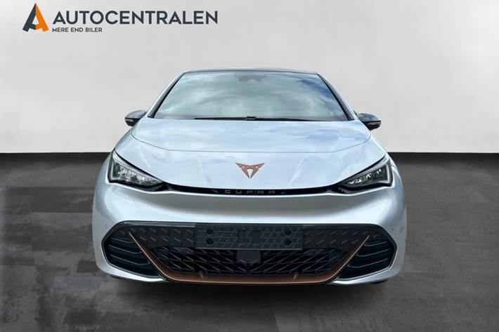 Sølv Cupra Born fra 2023