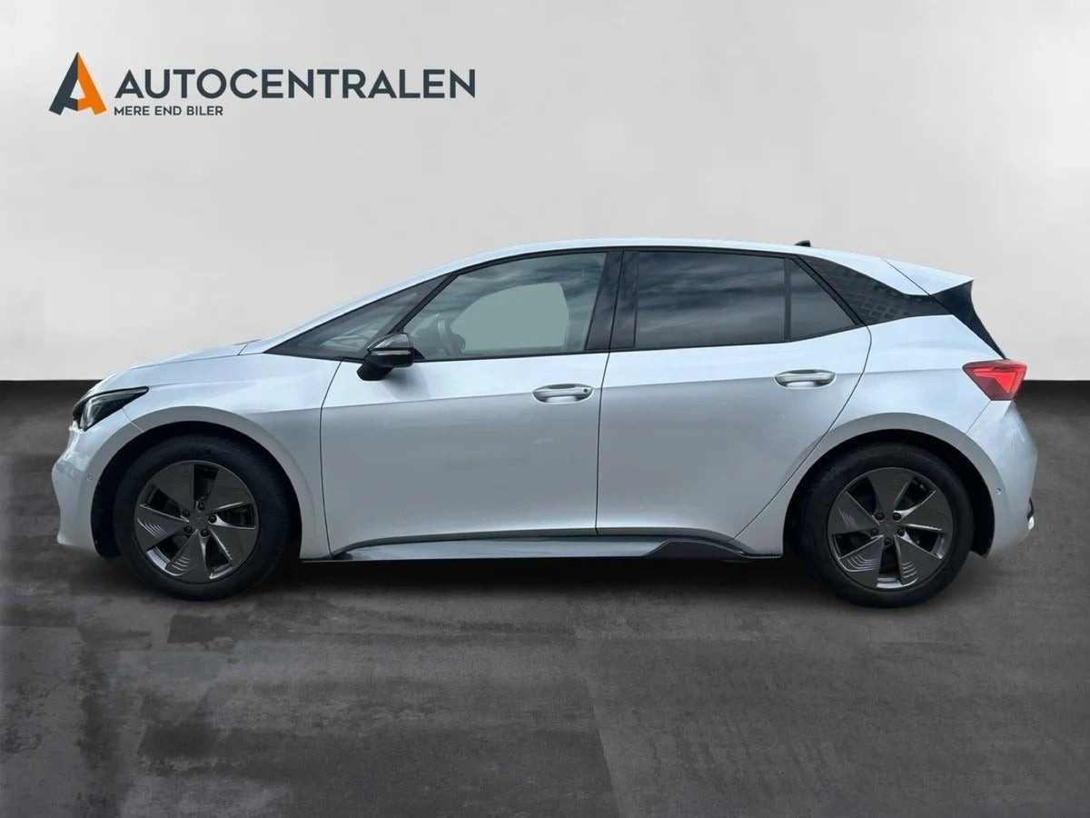 Sølv Cupra Born fra 2023