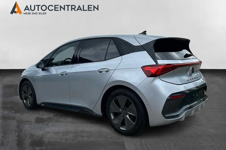 Sølv Cupra Born fra 2023