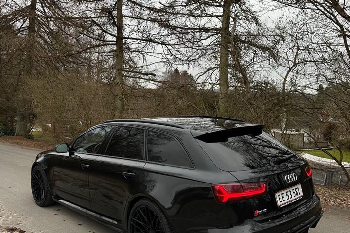 Sort Audi RS6 fra 2017