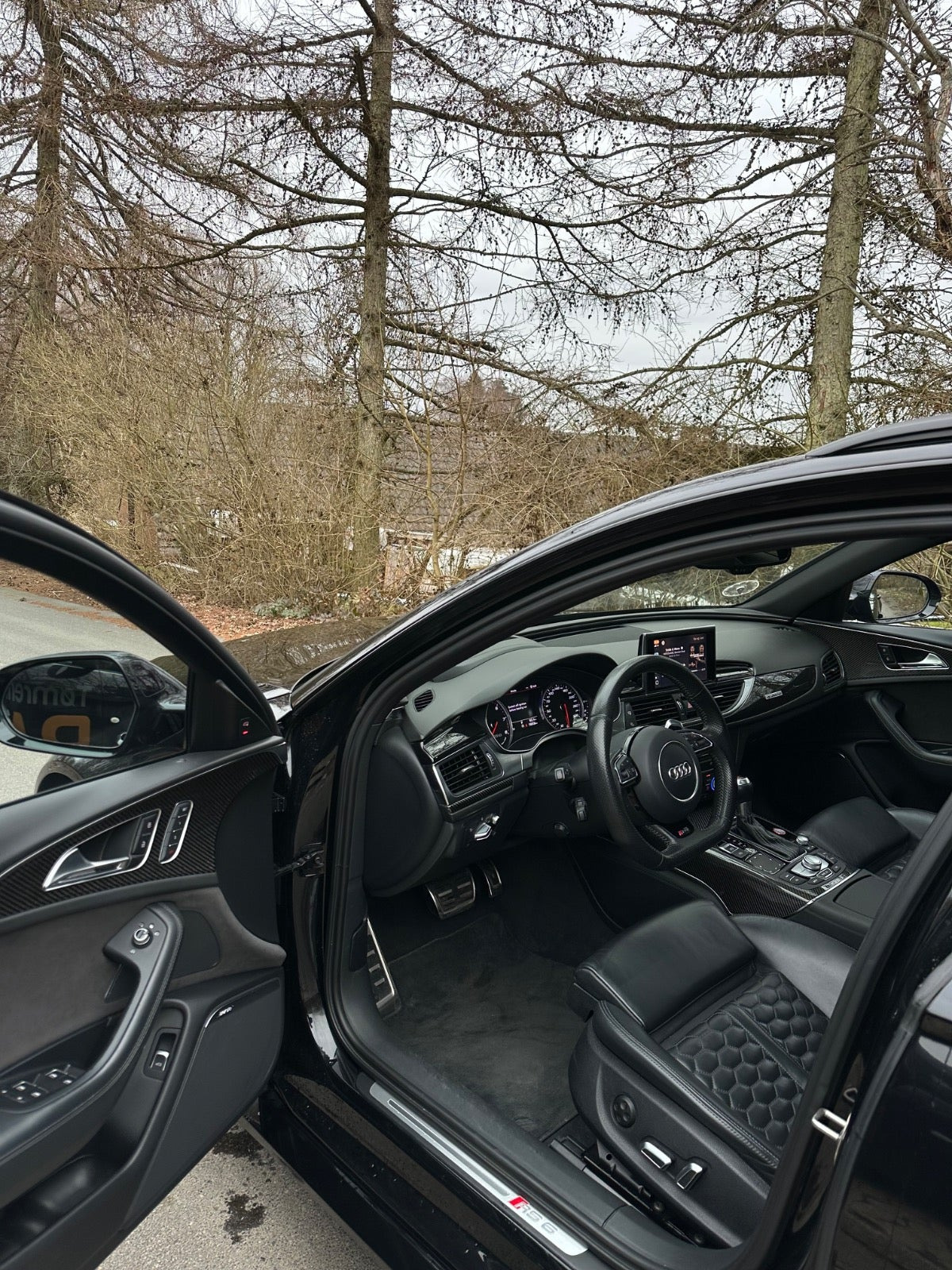 Sort Audi RS6 fra 2017