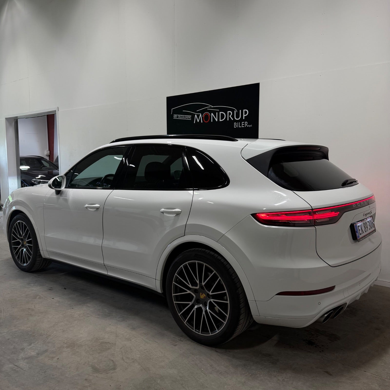 Hvid Porsche Cayenne S fra 2018