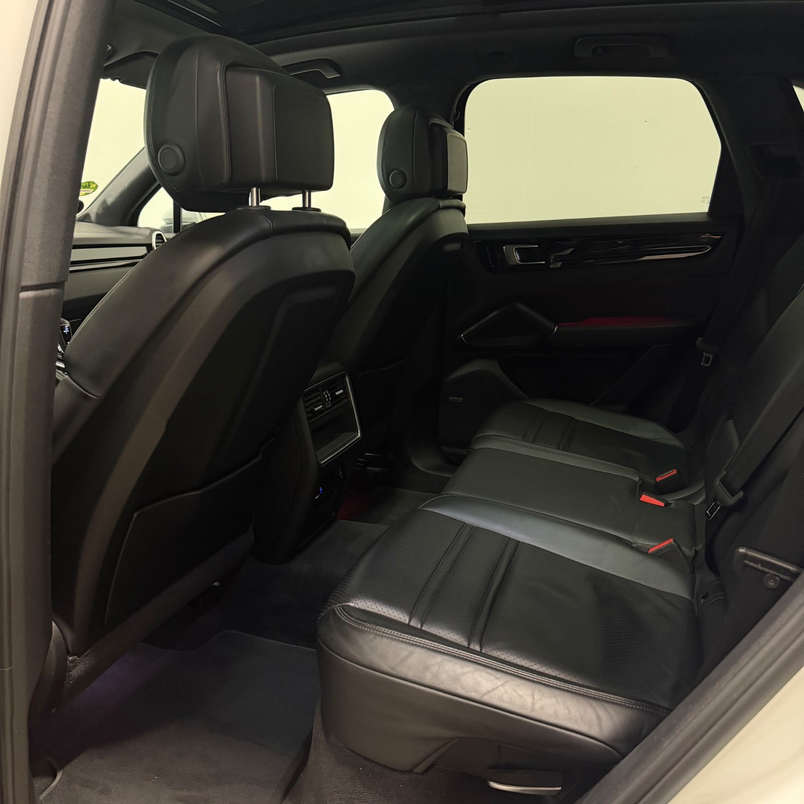 Hvid Porsche Cayenne S fra 2018