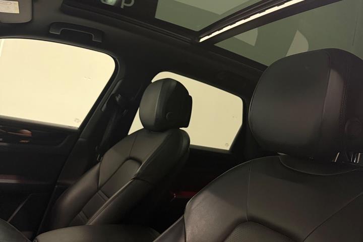 Hvid Porsche Cayenne S fra 2018