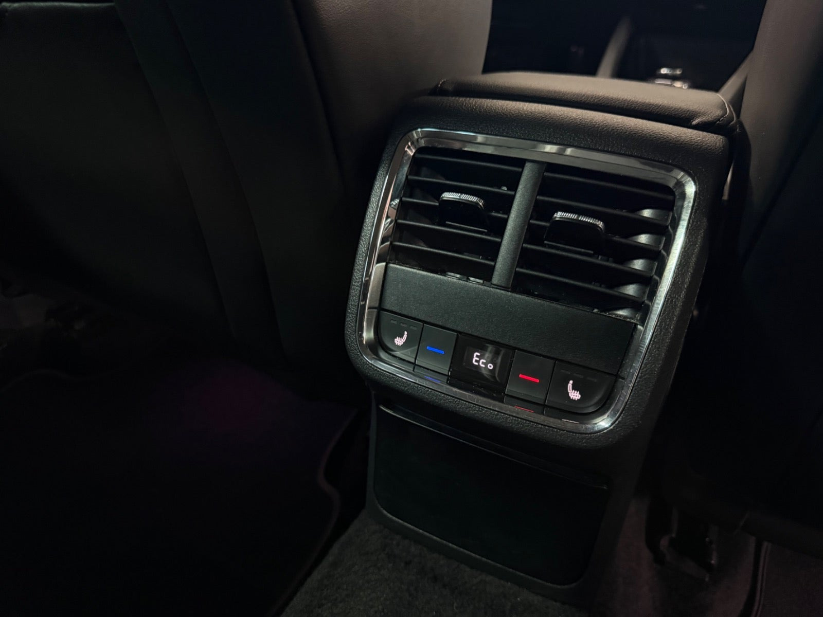 Sort Skoda Octavia fra 2021