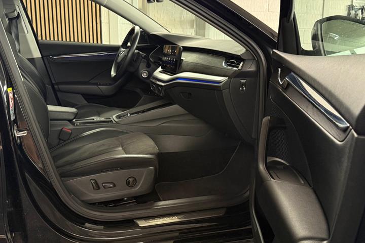 Sort Skoda Octavia fra 2021