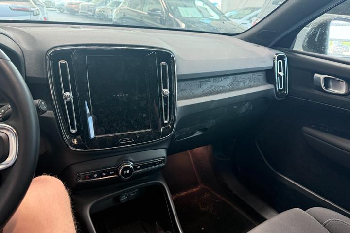 undefined Volvo XC40 fra 2024
