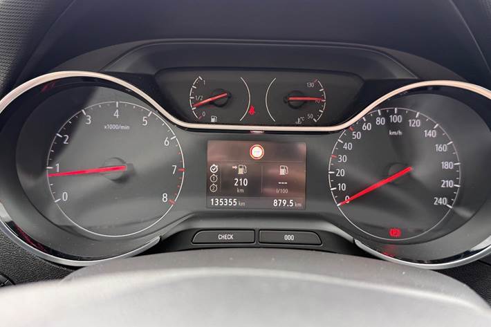 Sort Opel Crossland X fra 2018