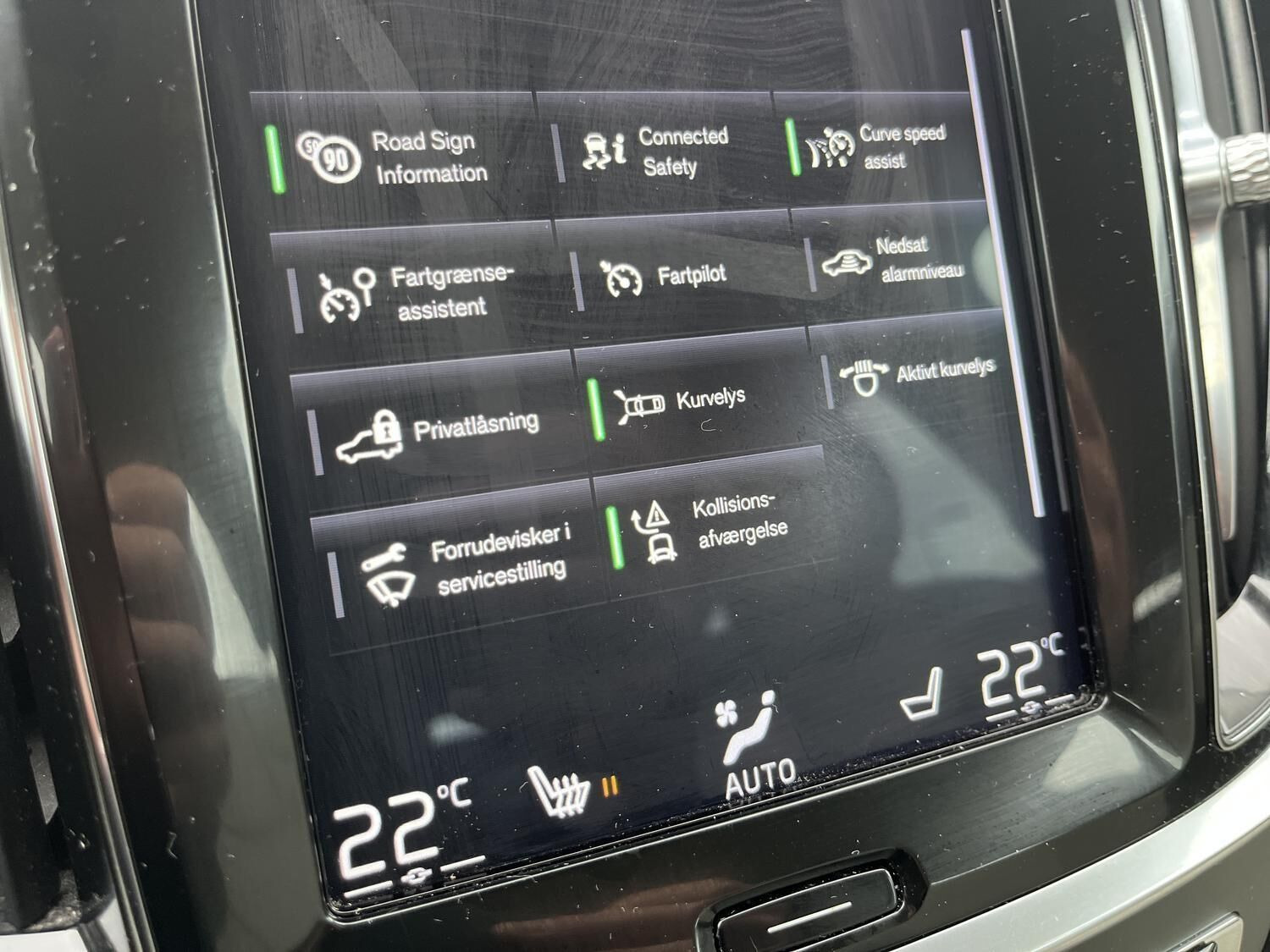 Blå Volvo V60 fra 2020