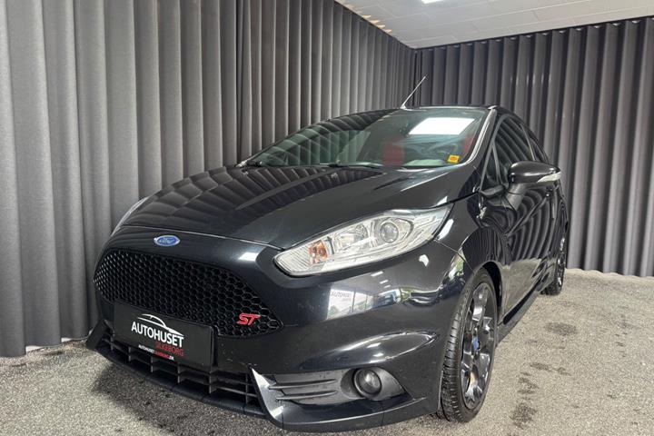 undefined Ford Fiesta fra 2014
