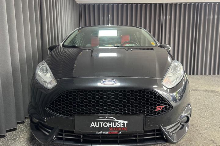 undefined Ford Fiesta fra 2014