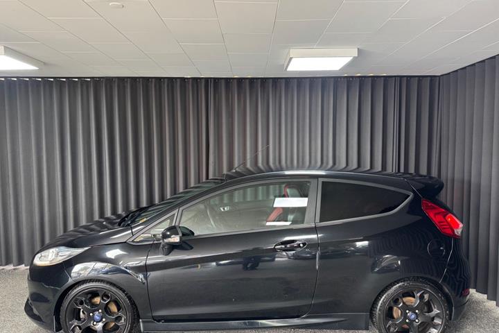 undefined Ford Fiesta fra 2014