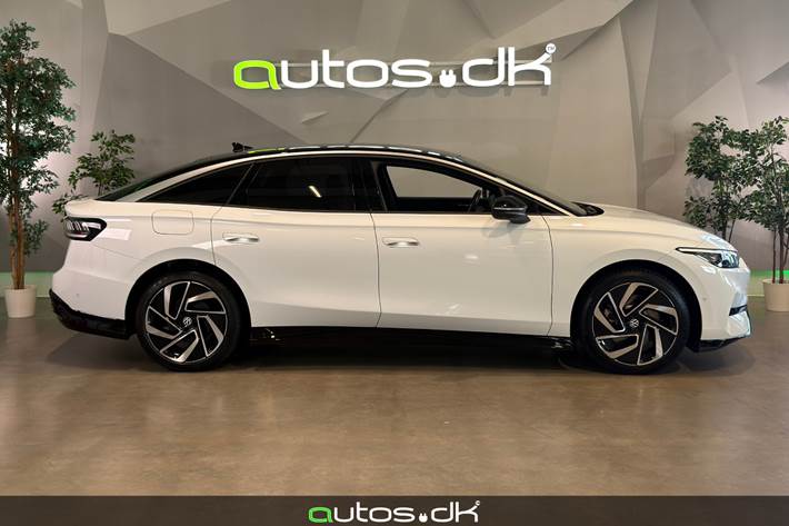 Hvid VW ID.7 fra 2024