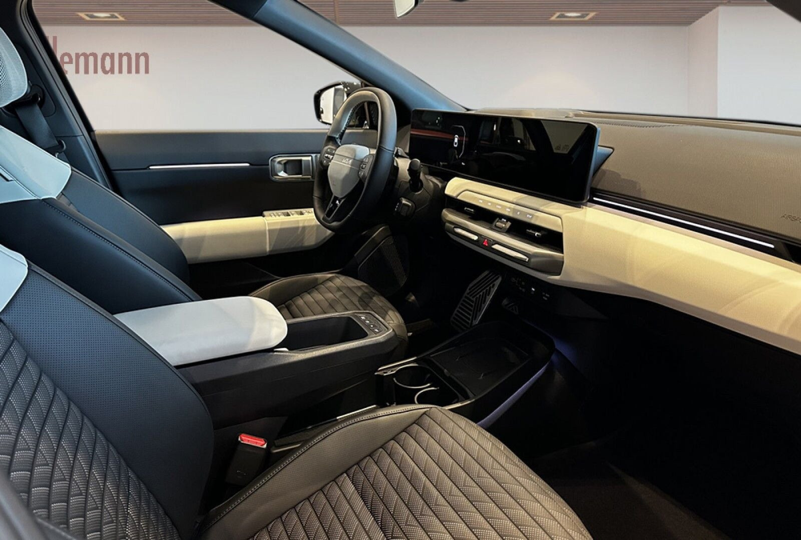 Kia EV4 Long Range Fastback, 204hp, 2026