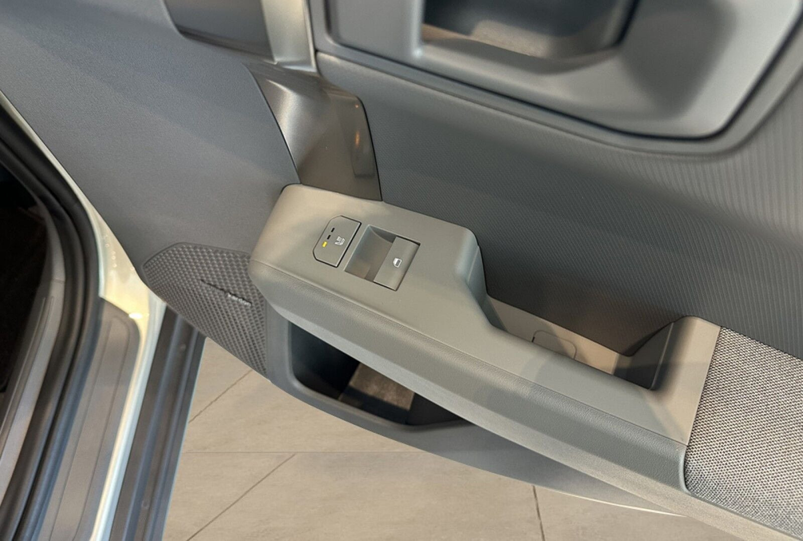 Sølv Kia EV3 fra 2026