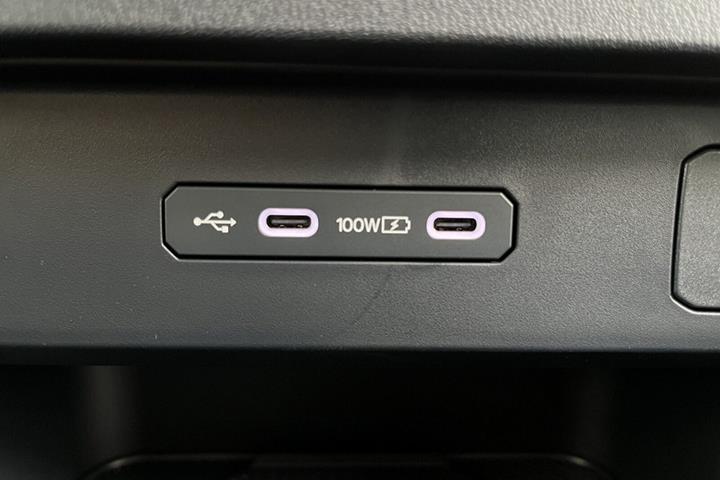 Hvid Kia PV5 fra 2026