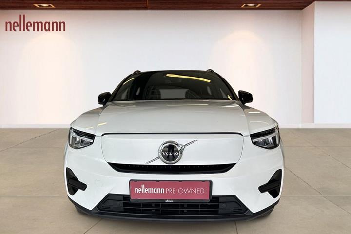 Hvid Volvo XC40 fra 2023