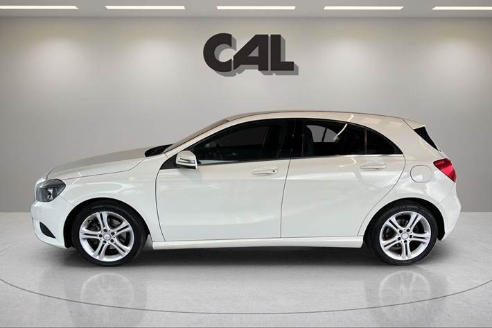Hvid Mercedes A200 fra 2013