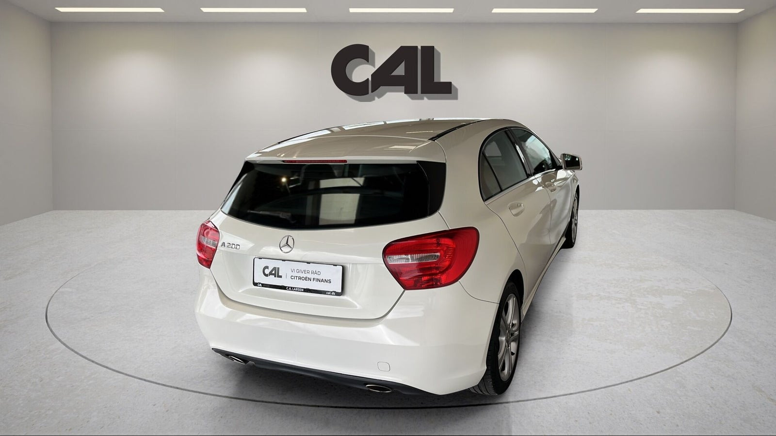 Hvid Mercedes A200 fra 2013