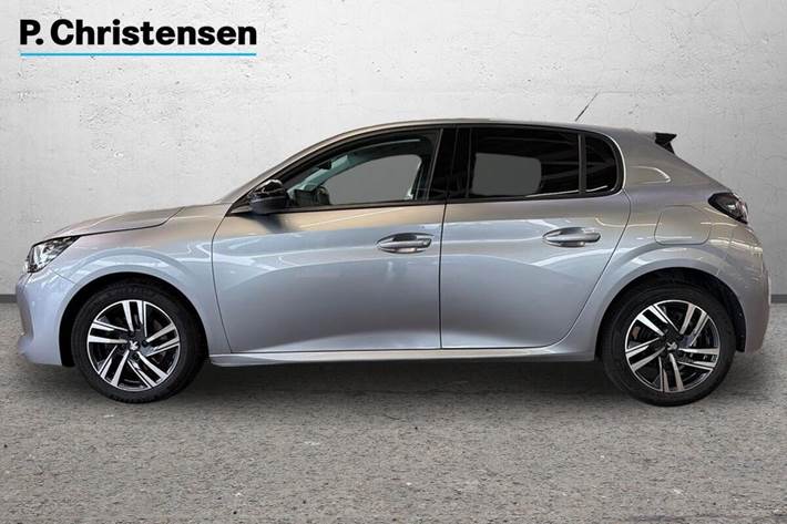 Sølv Peugeot 208 fra 2023